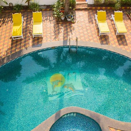 Turquoiise House Hotel Morjim Buitenkant foto